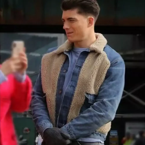 katy-keene-kelly-blue-jacket
