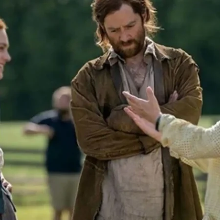 the-outlander-jamie-fraser-brown-coat
